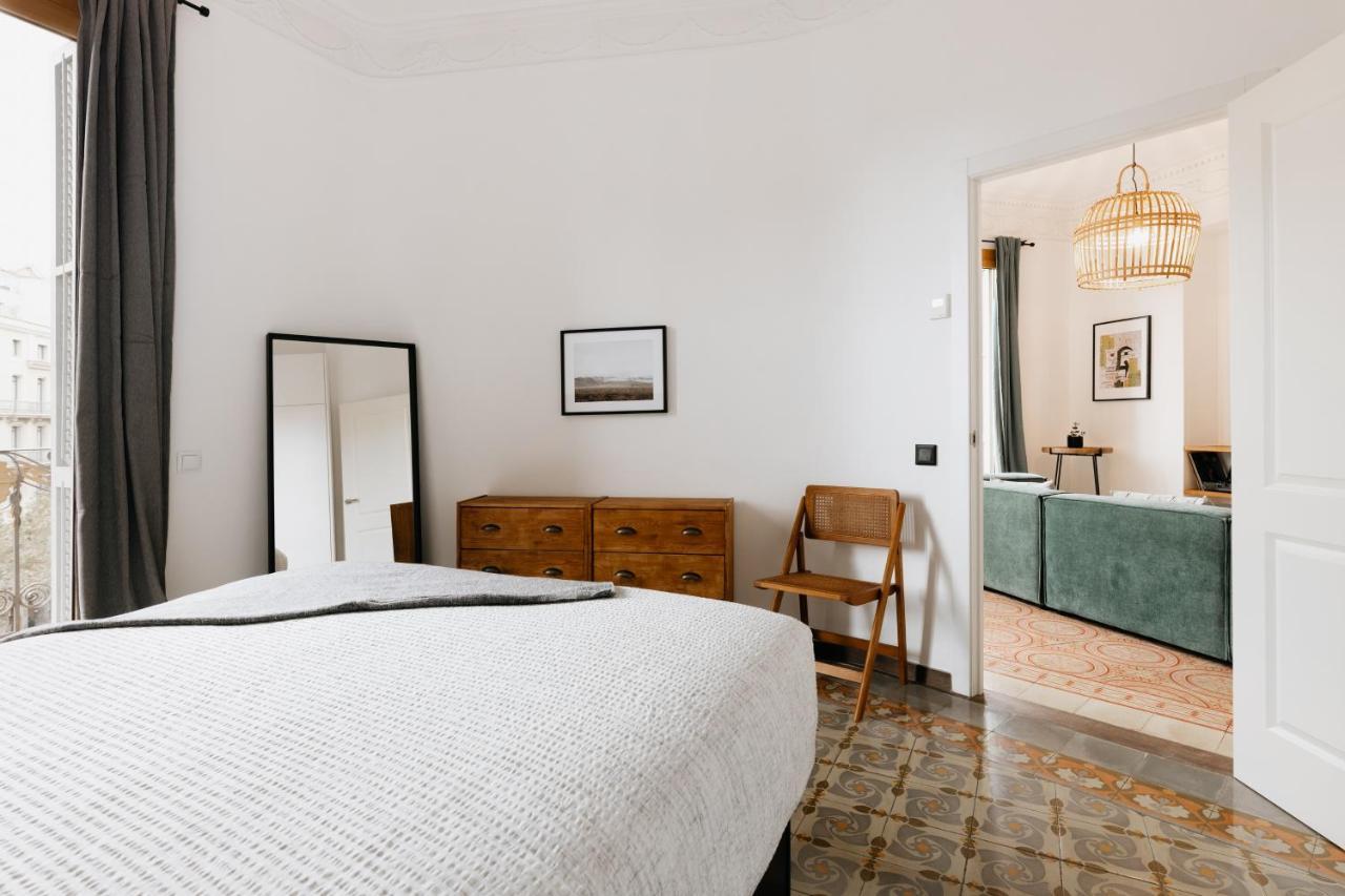 Llanos - Two Bedroom In Heart Of The * Barcelona